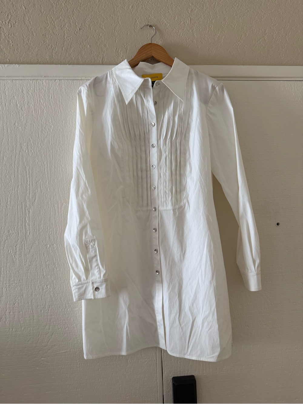 St. John Collection: Pleated Tuxedo Tunic Shirt
